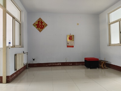 吉房出售!三室一厅现浇房，大产权，95平，价格可议