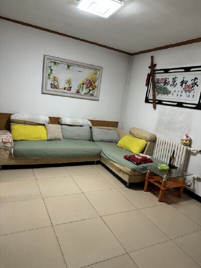 花园书包房 明馨园 双证双气可贷款 三居室 简装修 储藏室 90平 31万