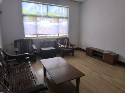 新市医院宿舍 双证双气可贷款 三室朝阳 双阳台 储藏室 108平 58万