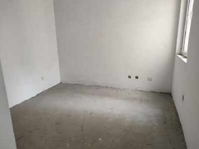 市中心1   二实小陈毅  学区房   双证双气   黄金楼层  南北通透    大润发紧邻  生活便利
