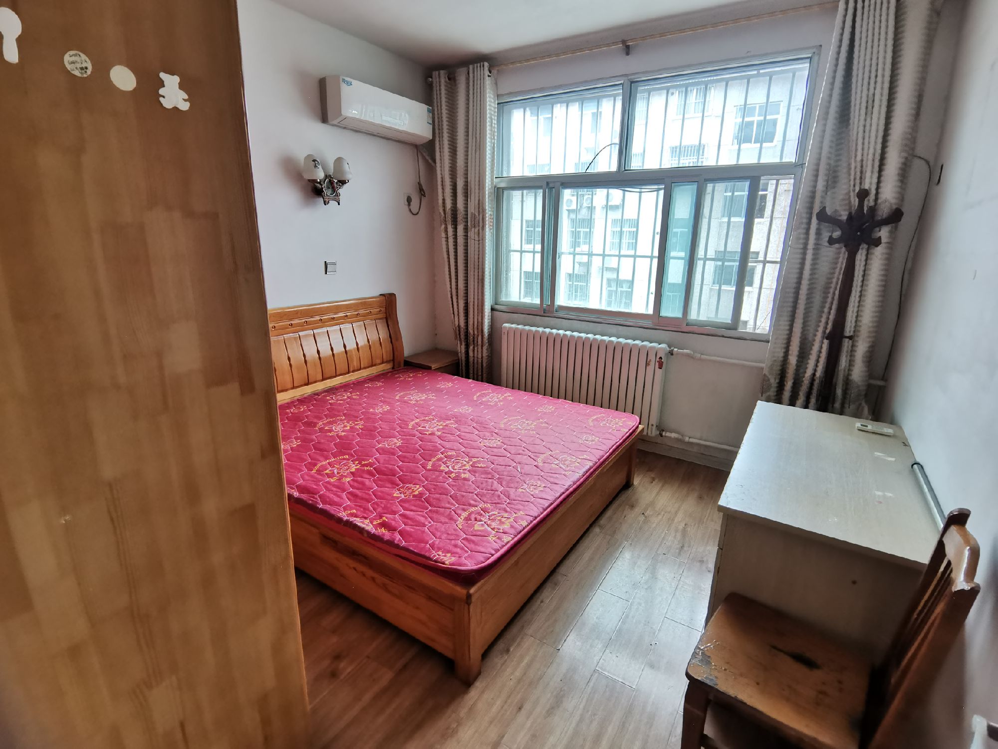 任花园东区 花园学区-汶源东大街福星巷22号，一站式教育，学习氛围浓，核心地段，年轻人首选，大社区，出行方便，学区房，居住投资两不误，价格优惠 二手房
