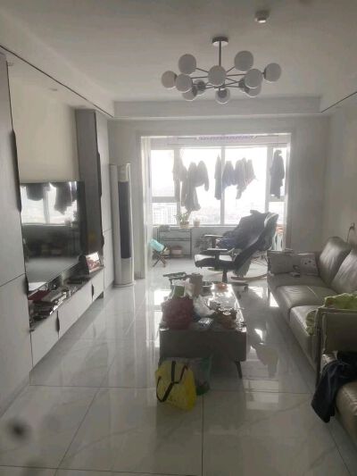 舜景东郡  精装修 双证双气 三居室 双卫 售价69.9万