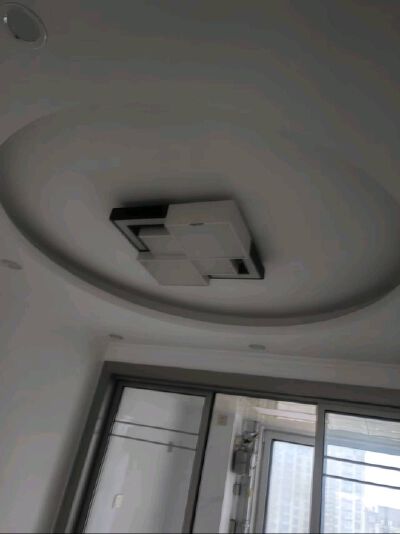 市中心   电梯新房   黄金楼层   南北通透   精装短住   拎包入住   生活便利