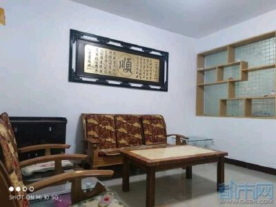 凤城名邸 吴伯萧学区-莱城城区-鹏泉东大街140号。大产权，首付低，精装修，一站式教育，学习氛围浓，核心地段，年轻人首选，大社区，出行方便，学区房，居住投资两不误，价格优惠