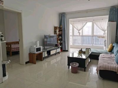 紧邻二实小，珍珠花园电梯房140平1500，家具齐全有空调冰箱电视，能洗澡做饭！