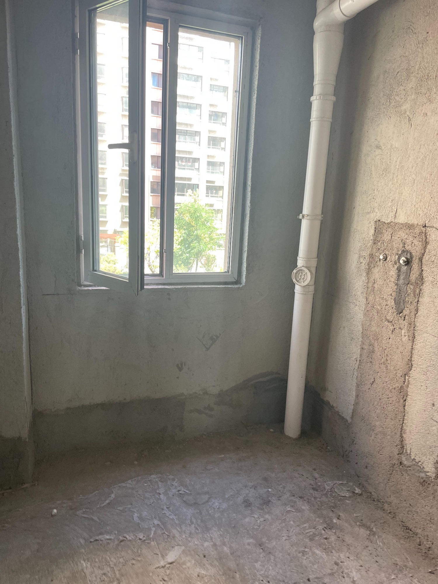11层 洋房 南北通透 三叶草户型 大产权 过户费低 随时看房 急售 可议价 二手房