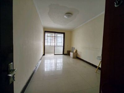 御花园 南北通透 带阁楼