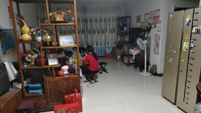 紧邻汶源 学校  黄金楼层  南北通透 精装修 无遮挡  领包入住 随时看房 