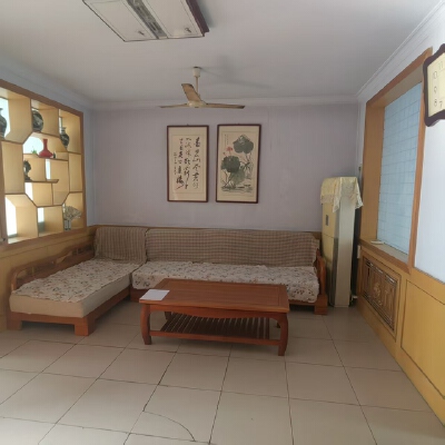 押一付一  西苑小区2楼95平长租850，家具齐全有空调冰箱洗衣机，能洗澡做饭！