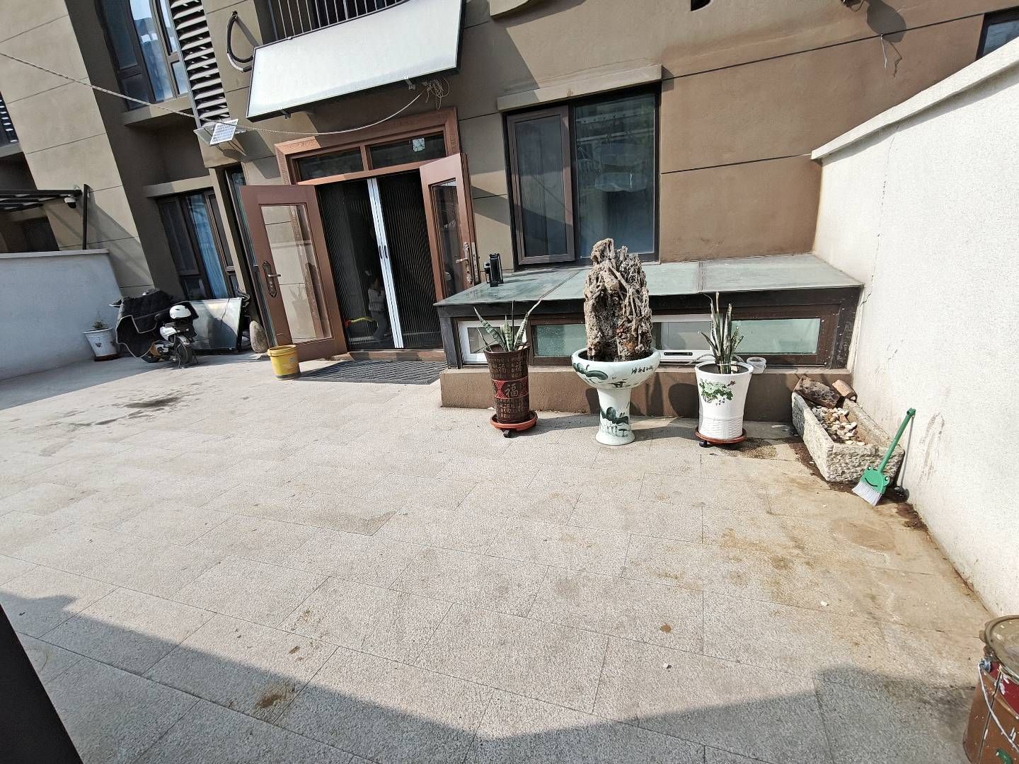 中梁鲁中首府 218平 一楼 带两层下复 带院子 176万 二手房
