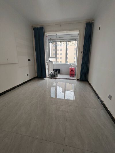 出门既是凤城小学学区房   南北通透 全天无遮挡 黄金楼层 精装修 随时看房