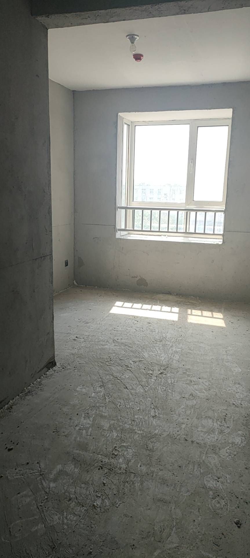 兴宇华府 大产权 三室 洋房 满两年 急售  二手房