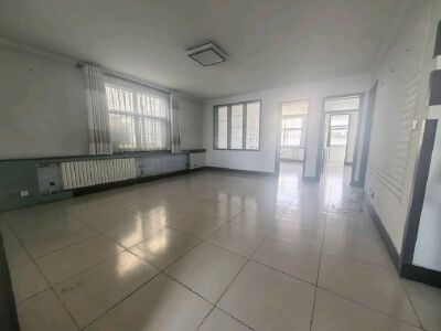  北埠民营工业园， 一站式教育，学习氛围浓，核心地段，年轻人首选，大社区，出行方便，学区房，居住投资两不误，价格优惠  备注 房子位置在御花园西门对面，长勺路路西，实用面积非常大，小产权天然气壁挂炉，带储藏室