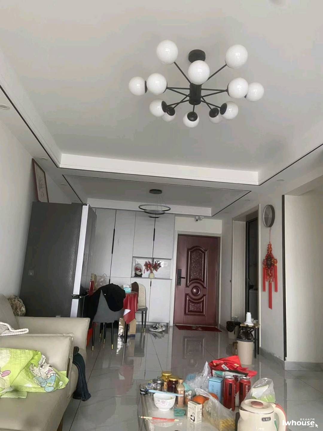下楼既汶源书包 南北通透 精装修69万 拎包入住 全天无遮挡 随时看房 二手房