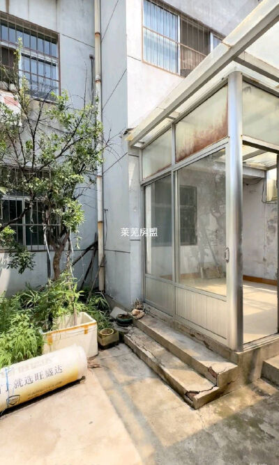 东凤小区一楼带院子80平38.8万