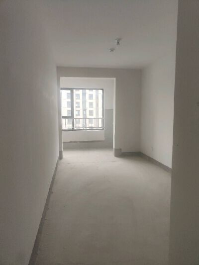 开发区   电梯新房  黄金楼层   南北通透  新一中紧邻   拎包入住