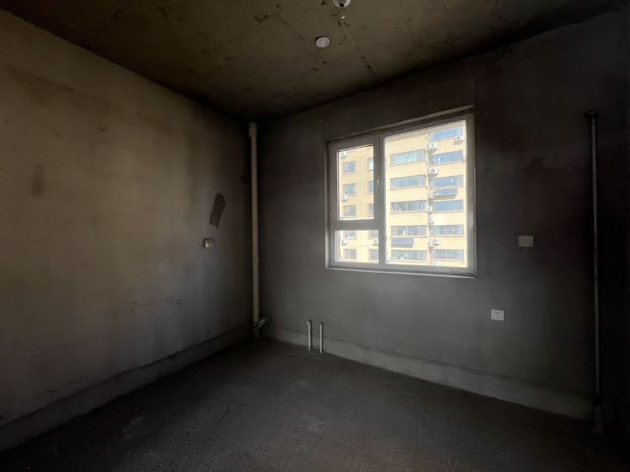 皇庭港湾，3室2厅2卫，131㎡，南北通透，户型方正 二手房