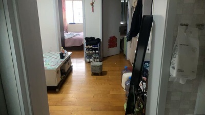 朝阳小区 78平 两居室  黄金楼层 月租1000