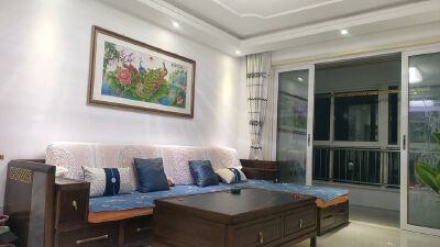 龙泽苑 紧邻滨河小学  黄金楼层 南北通透 精装修 无遮挡 带车位  随时看房 