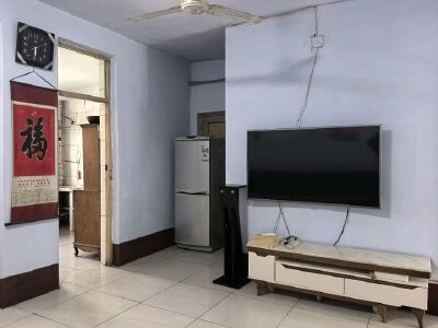 程故事 精装修 三室 一楼 带院子 