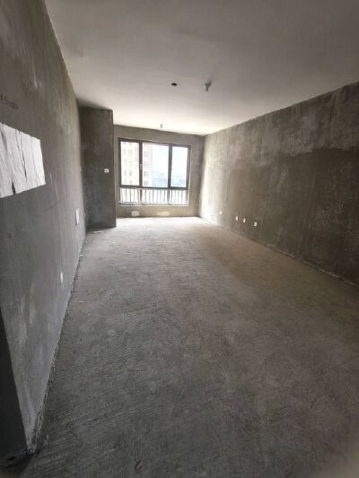 香山名郡130平南北通透，带储22楼69.3万