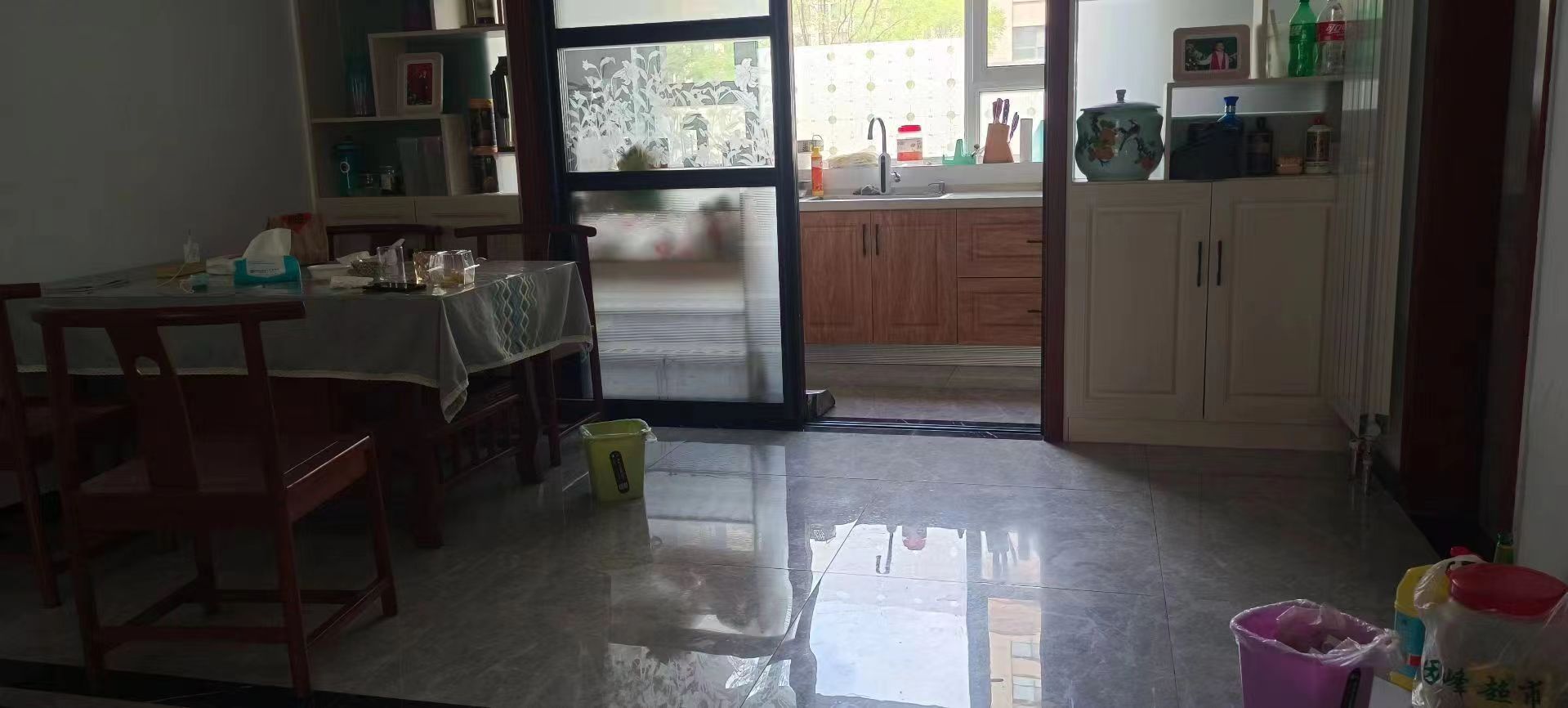 城发和园 凤城中心小学学区-莱城城区-莱芜文化南路160号，11层电梯洋房，大产权，首付低，精装修，一站式教育，学习氛围浓，核心地段，年轻人首选，大社区，出行方便，学区房，居住投资两不误，价格优惠 二手房