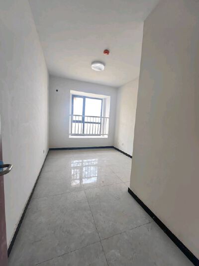 玉龙湾小区，3室2厅2卫，120㎡，售价39万