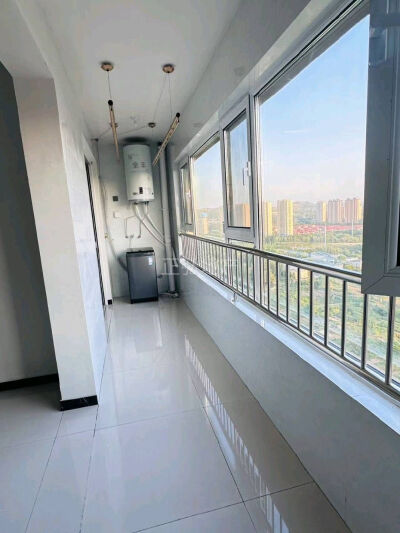 新一中紧邻北孝义社区三室两厅带家具家电拎包入住可议价