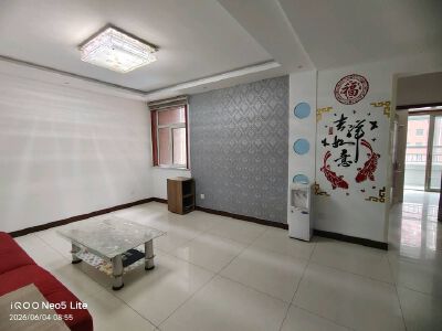 龙泽苑 吴伯萧学区-莱城城区-九龙山路，精装修，一站式教育，学习氛围浓，核心地段，年轻人首选，大社区，出行方便，学区房，居住投资两不误，价格优惠