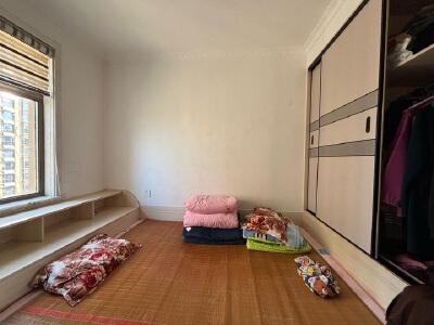 望族 公馆 精装修 三室 132平 急售 