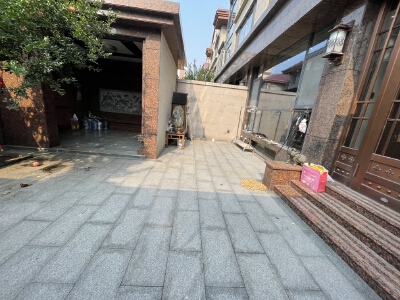 市中心别墅 1-3层加地下 豪华装修未住！