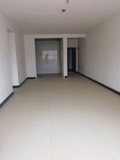 皇庭港湾（小产权） 凤城中心小学学区-莱城城区-花园南路，一站式教育，学习氛围浓，核心地段，年轻人首选，大社区，出行方便，学区房，居住投资两不误，价格优惠