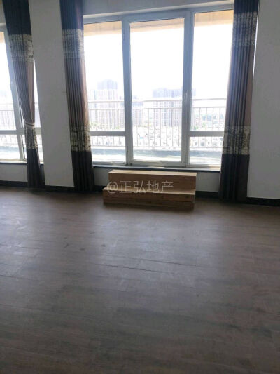 福莱佳园复式带露台320平99万
