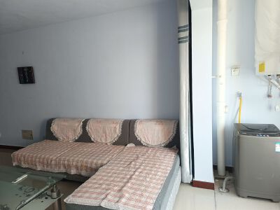 东方红家园，2室2厅1卫，98㎡，精装，家具家电齐全，拎包入住
