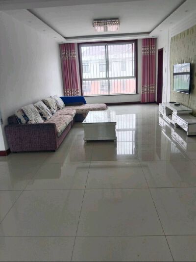 黄梁坡社区，3室2厅，精装，家具家电齐全，拎包入住