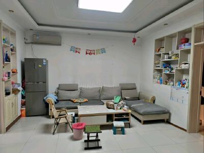 仁和花园★4楼97平★仅售27万★双气带储★户型好★随时看房