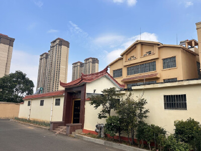 白酒厂宿舍别墅精装872平带车库916万