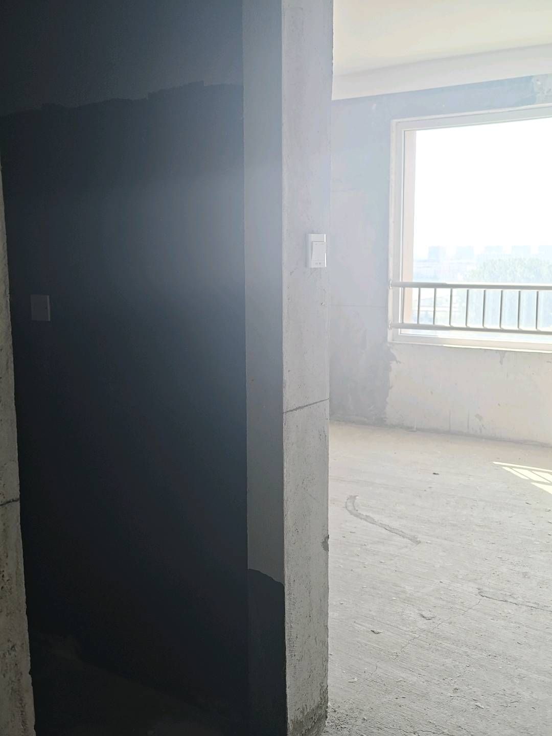 开发区   电梯新房   黄金楼层   南北通透   双证双气   拎包入住  生活便利 二手房