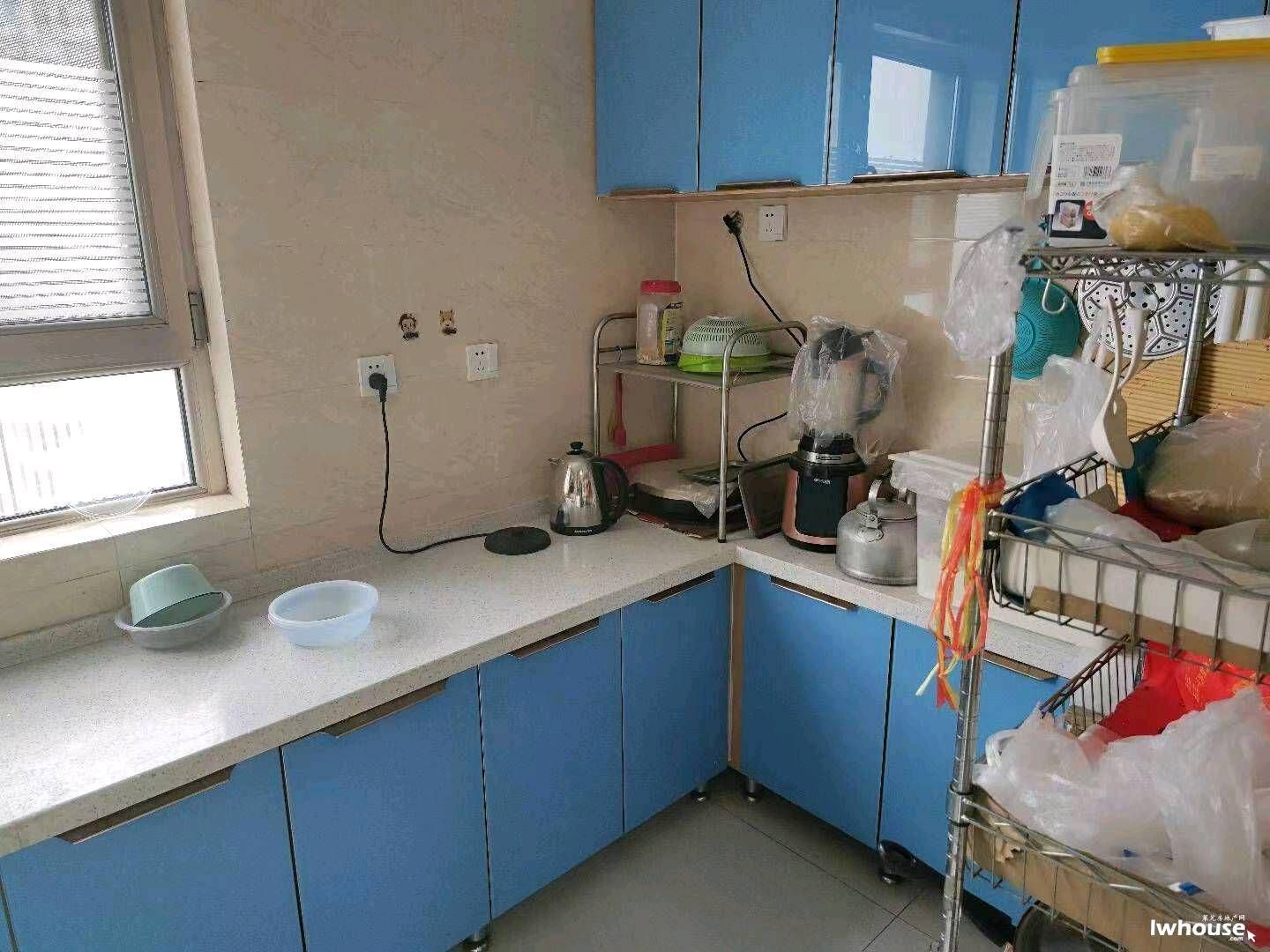 泰和嘉园  双证双气 三居室 南北通透的  售价86.8万 二手房