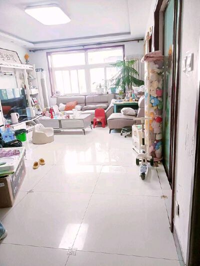 正顺新东方华庭★3楼114平带储★双证双气78.6万★大产权★可贷款