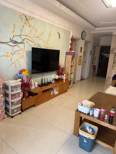 莱芜世纪城双证双气  89平两室 37.8万