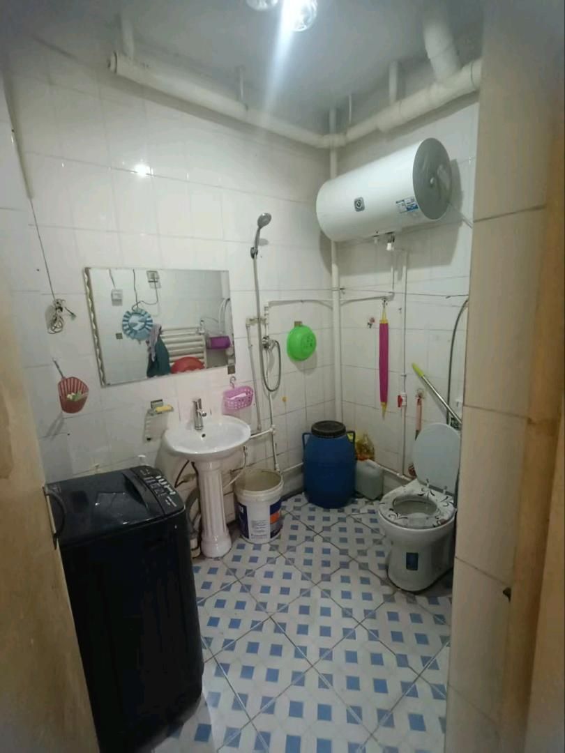 西苑小区 一实小学区-莱城城区-凤城西大街，干净整洁，带部分家具家电 租房
