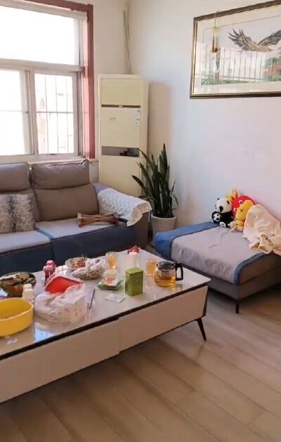 汶源东，大桥小区3楼，102平三室带储35万