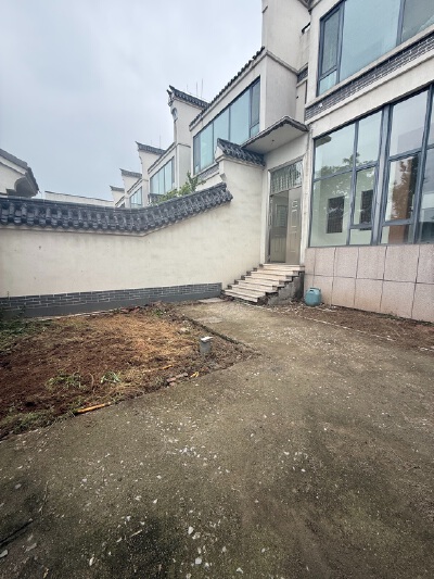 月泊湖庄园别墅★450平豪华装修★258万房子大气★户型好