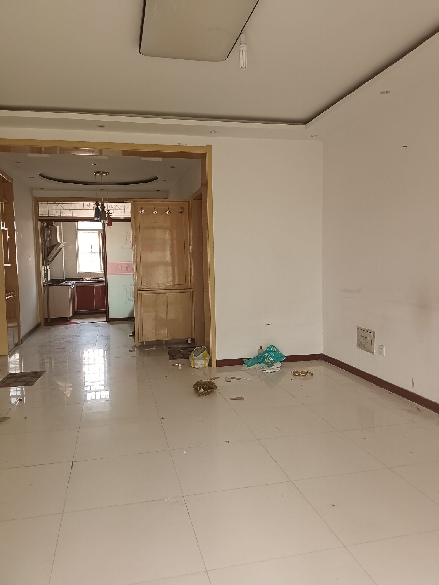  西秀苑居民一区（西秀园一区） ，现浇房，一站式教育，学习氛围浓，核心地段，年轻人首选，大社区，出行方便，学区房，居住投资两不误，价格优惠 二手房