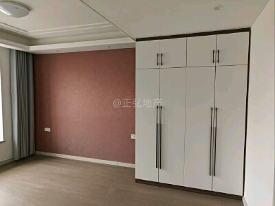 新城悦隽，3室2厅2卫，148㎡，售价97万