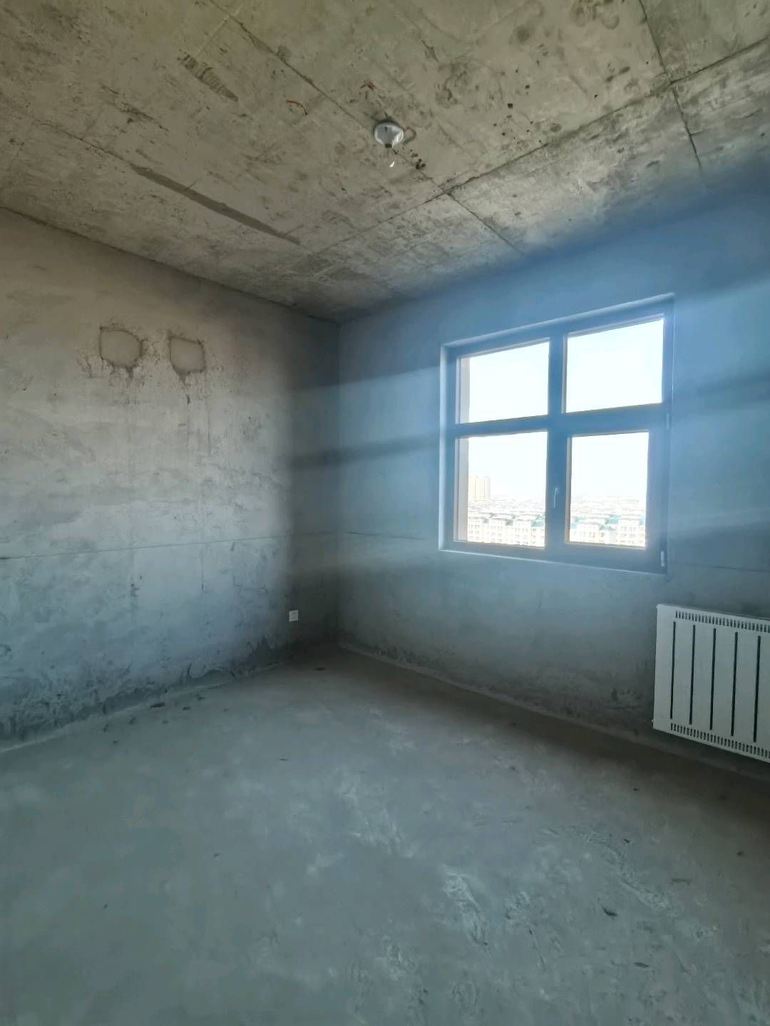 绿水华亭（大产权），毛坯房，一站式教育，学习氛围浓，核心地段，年轻人首选，大社区，出行方便，学区房，居住投资两不误，价格优惠 二手房