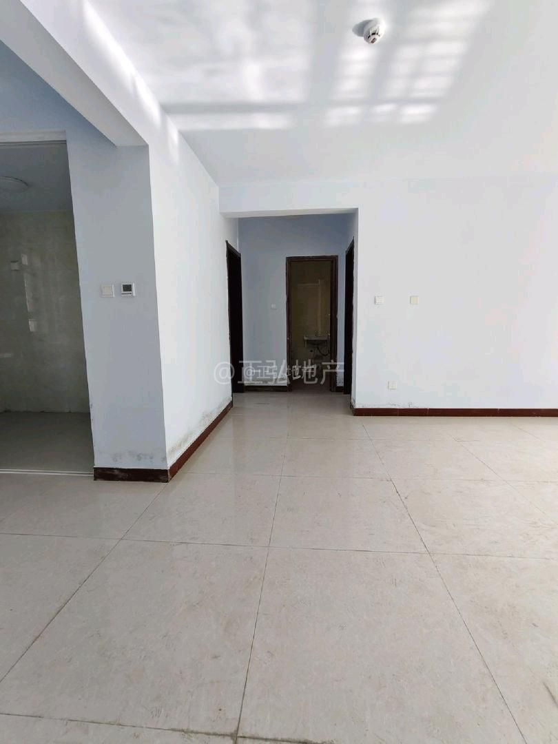 雪湖家园新房未住117平带储藏室34.9万 二手房