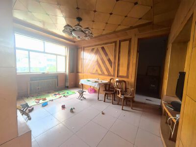 陈毅中学学区房，矿建小区4楼96平14.9万，双气带储藏室！