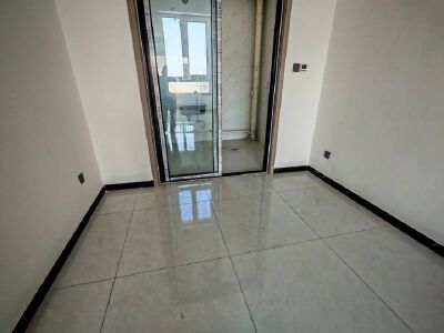 北孝义24楼120平简装三室二卫带储车位双气43万元P